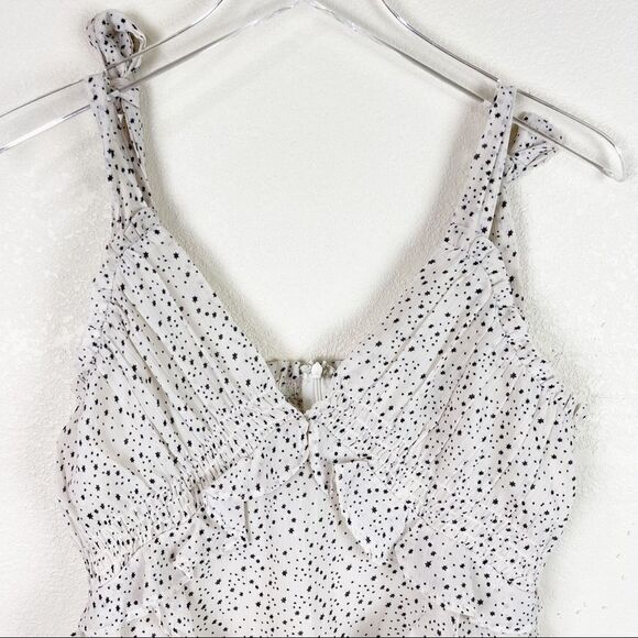 Storia Smocked Ruffle Star Print Mini Dress Medium - Picture 2 of 9